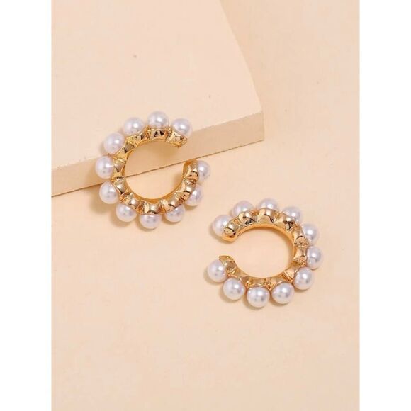 Pearl Ear Cuff, 2 Pieces Unique, Retro Style Jewelry, Exquisite Gold Tone - Picture 1 of 4